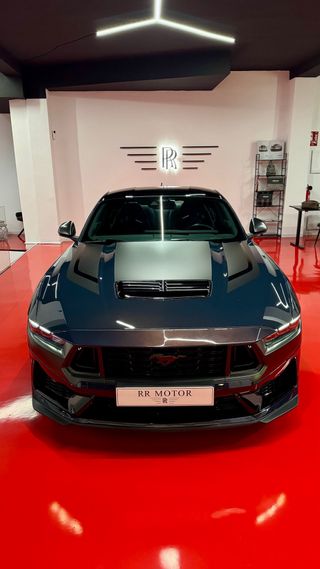 FORD MUSTANG DARK HORSE