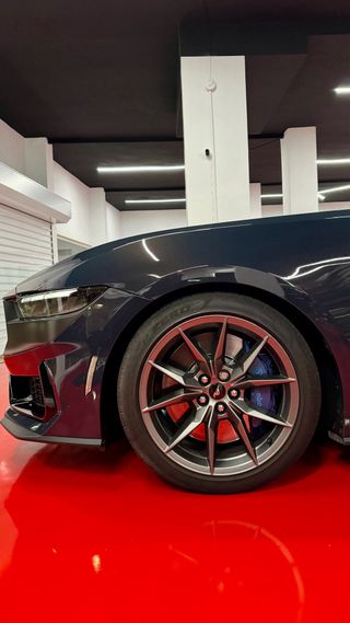 FORD MUSTANG DARK HORSE