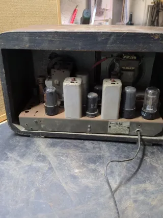 Radio Invicta Antigua - Para Reparar 40 x20 x 20
