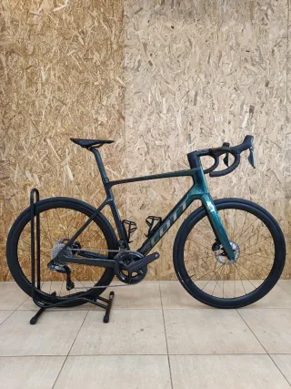 Scott Addict 10 eRide – Di2 12v – Full Carbon 2024