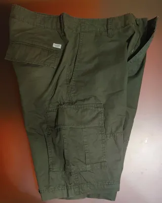 Pantalón corto cargo Jack & Jones verde oliva