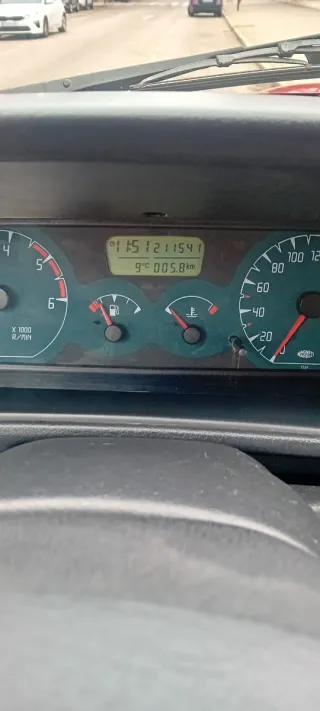 Nissan Terrano II 2000