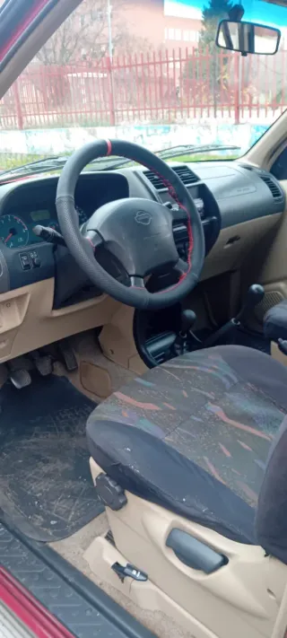 Nissan Terrano II 2000
