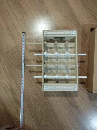 Futbolín de mesa de madera