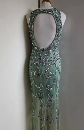 Vestido fiesta Coosy verde y plateado