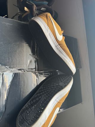 Zapatillas Nike SB Marrones y Blancas