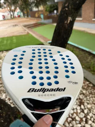 Pala Bullpadel Neuron Cloud Precintada