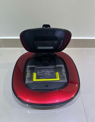 Aspiradora LG HOM-BOT Roja