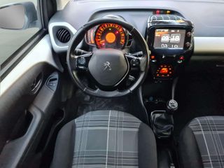 Peugeot 108 1.2i 82cv. "ALLURE"