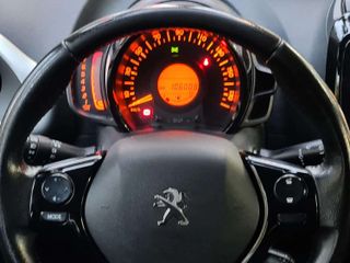 Peugeot 108 1.2i 82cv. "ALLURE"