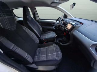 Peugeot 108 1.2i 82cv. "ALLURE"