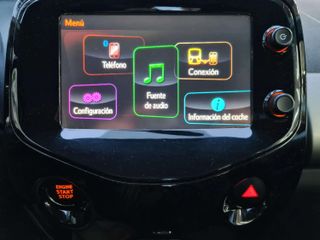 Peugeot 108 1.2i 82cv. "ALLURE"