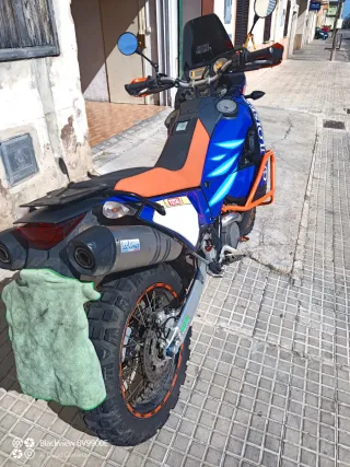 KTM 990 Adventure Dakar Replica