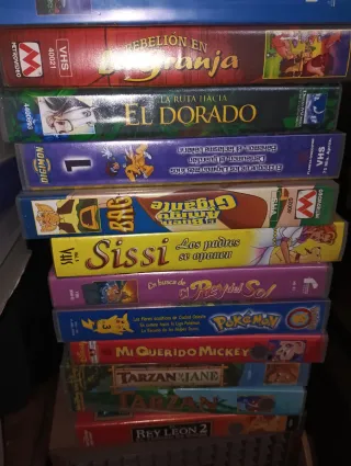 Lote Películas VHS Disney (Español) 2 euros unidad