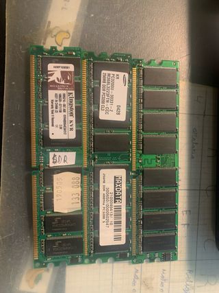 3Módulos RAM DDR PC3200