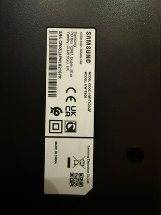 Barra de Sonido Samsung HW-T400 Negra