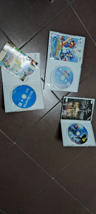 Nintendo Wii Mini + Accesorios y Juegos