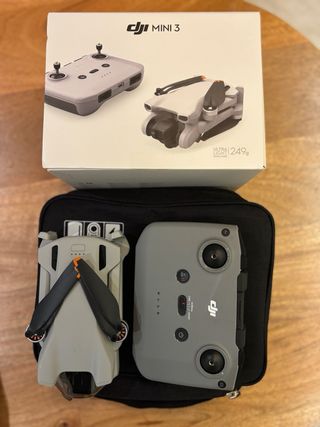 Dron DJI Mini 3 Gris Casi Nuevo con garantía