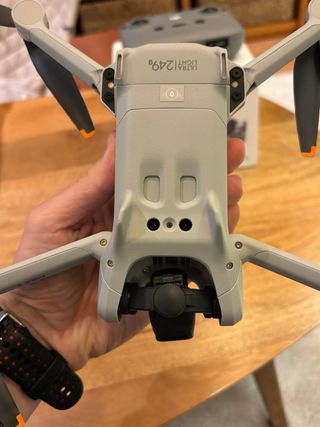 Dron DJI Mini 3 Gris Casi Nuevo con garantía