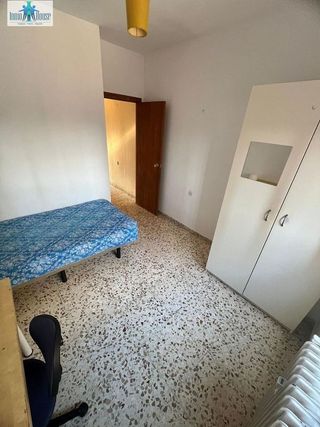 Piso en venta en Hospital - Parque sur en Albacete