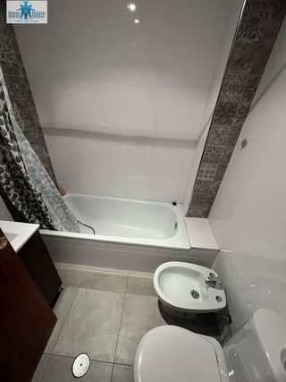 Piso en venta en Hospital - Parque sur en Albacete