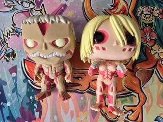 Funko Pop Attack on Titan Armored y Female