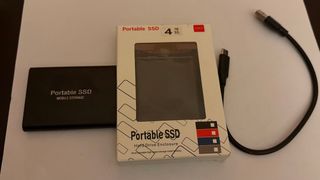 SSD Portatile 4TB Hard Drive Enclosure