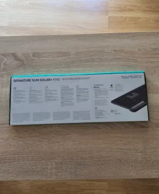 Teclado Logitech Signature Slim Solar K980
