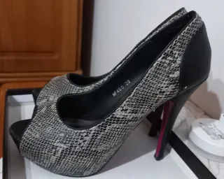 Zapatos de tacón peep toe talla 39