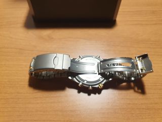 Reloj Lotus Cronógrafo Alarma Titanio Oro Plata