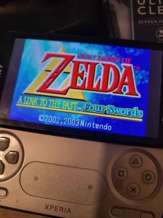 Sony Xperia Play + Accesorios