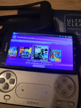 Sony Xperia Play + Accesorios