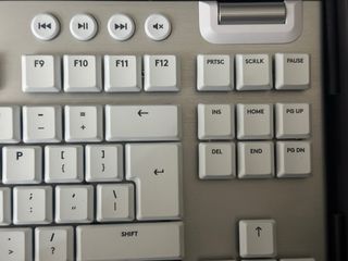 Teclado Logitech G915 TKL US