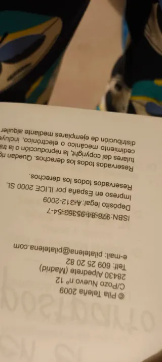 El entrenador personal de la mujer en el embara...
