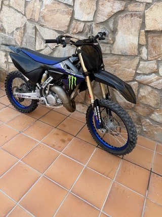 Yamaha YZ 125 2023 edición Monster