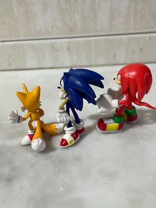 Figuras Sonic, Tails e Knuckles