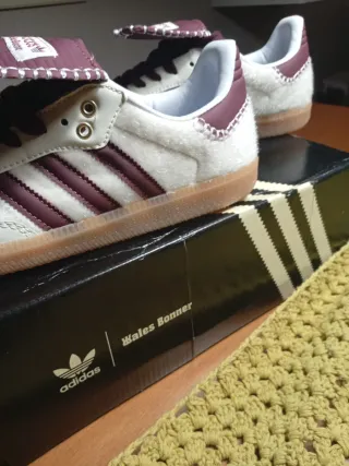 Zapatillas Adidas Wales Bonner granate/Blanco