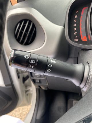 IMPECABLE!!! TOYOTA AYGO XPLAY 5 PUERTAS