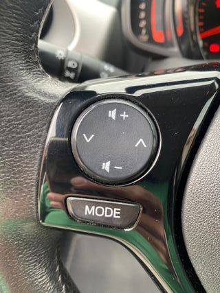 IMPECABLE!!! TOYOTA AYGO XPLAY 5 PUERTAS