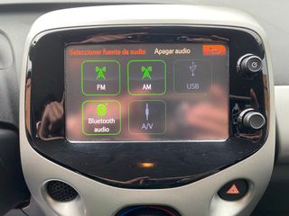 IMPECABLE!!! TOYOTA AYGO XPLAY 5 PUERTAS