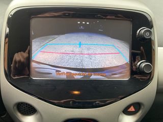 IMPECABLE!!! TOYOTA AYGO XPLAY 5 PUERTAS