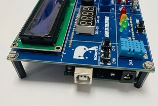 Tarjeta de aprendizaje para Arduino Uno.