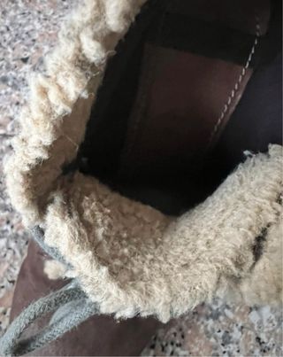 Stivaletti marroni con tacco e pelliccia