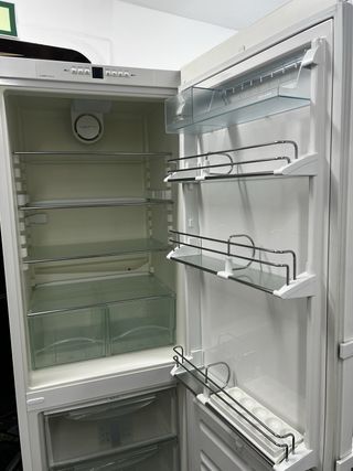 Nevera Liebherr Blanca