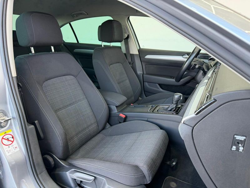 Volkswagen Passat Excecutive 1.6 TDI 2021, foto 17