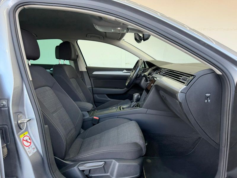 Volkswagen Passat Excecutive 1.6 TDI 2021, foto 34