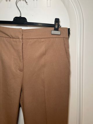 Pantalón beige Zara mujer Talla L
