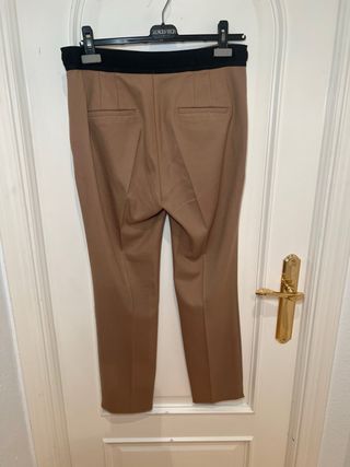 Pantalón beige Zara mujer Talla L