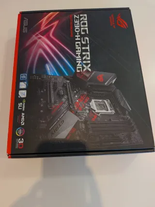 Torre PC Negra y Roja