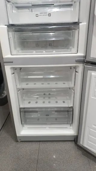 Nevera Edesa altura 1:85 cm ancho 60cm Clases A+